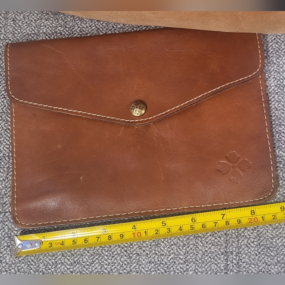 NWOT | Patricia Nash Leather Unisex Envelope Clutch - Brown - Picture 5 of 5